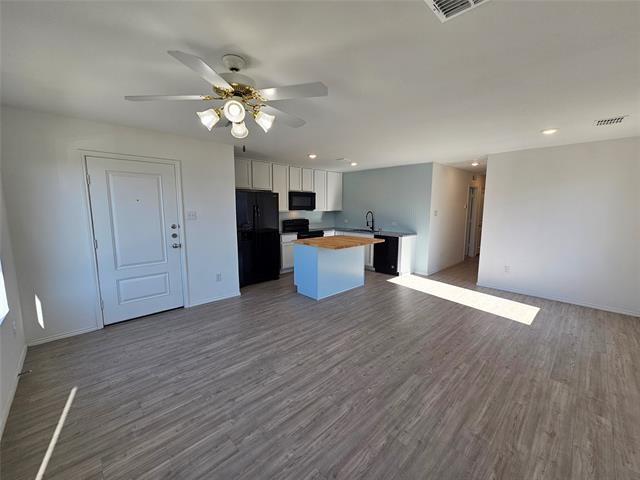 Building Photo - 6847 Coulter Dr