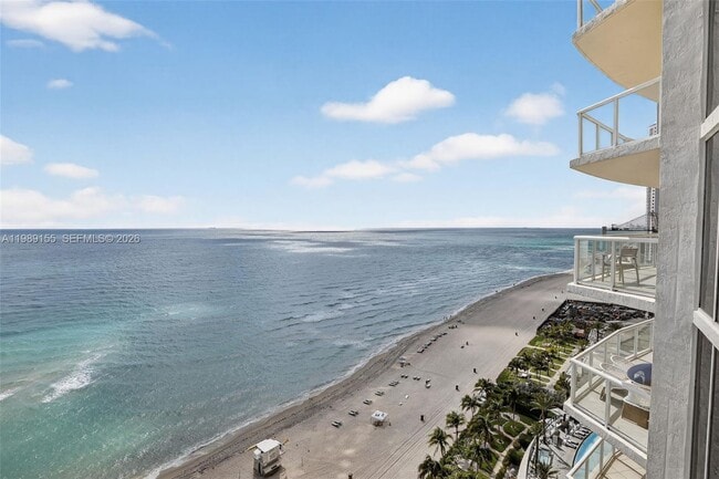 Building Photo - 18671 Collins Ave