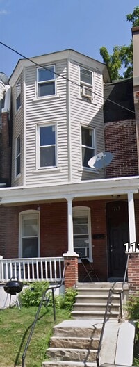 Building Photo - 1115 W 6th St