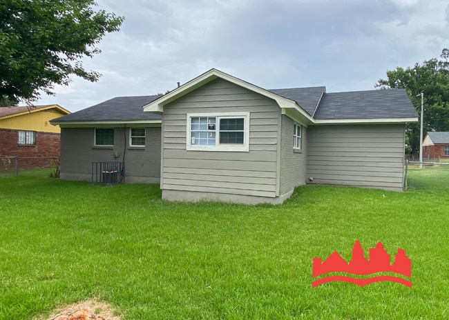 Building Photo - 4613 White Fox St