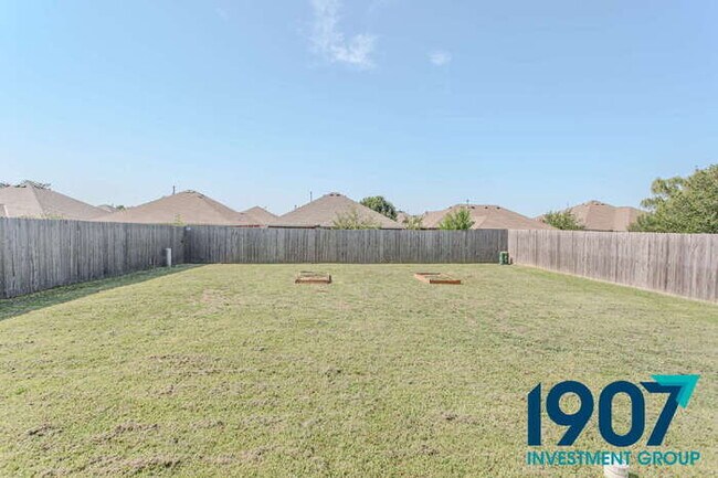 Building Photo - Beautiful 3-Bedroom Home in OKC - Availabl...