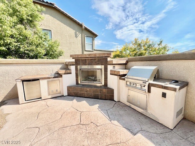 Building Photo - 18 Blue Valley Dr