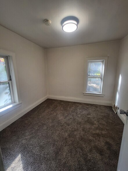 Building Photo - 3113 Mona St