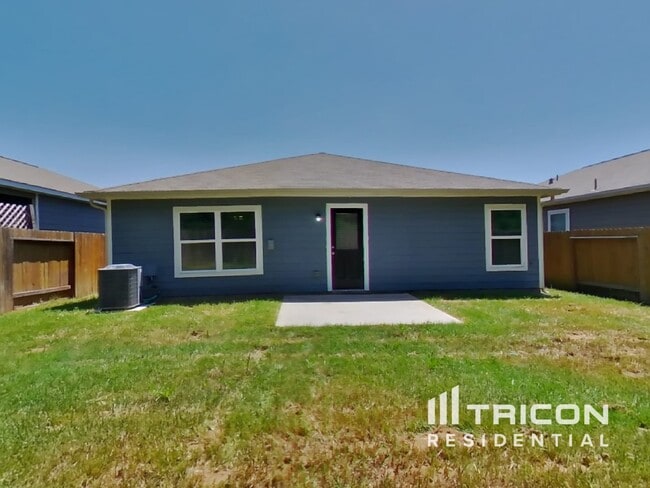 Building Photo - 27016 Leonardo Dr