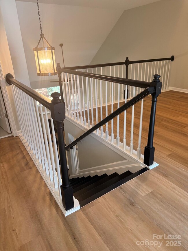 Building Photo - 1010 Eagles Nest Ln