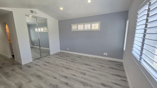 Building Photo - 2145 Cedar Glen Dr