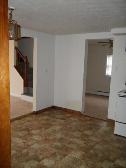Building Photo - 1715 Hall Ave