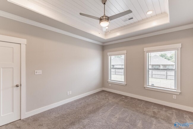 Building Photo - 14741 Greenleaf Dr