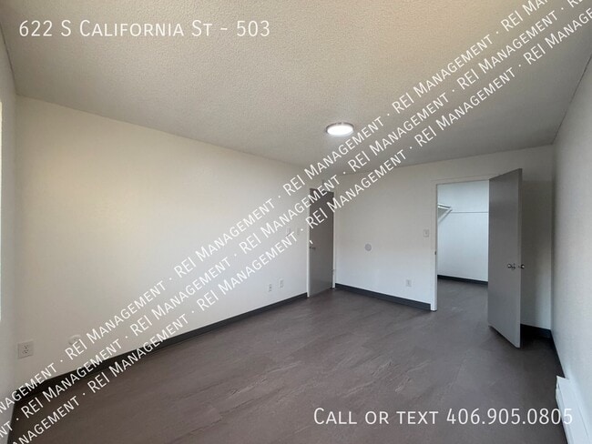 Building Photo - 622 S California St
