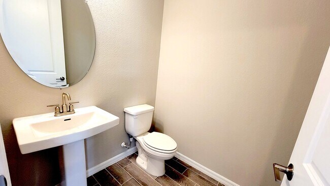 Building Photo - Stunning 5 bedroom, 3.5 bath Home in Skye Ranch ~ Built in 2024