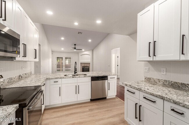 Building Photo - 24410 N 39th Ave