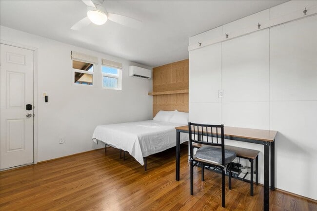 Building Photo - Remodeled Studio in North Kihei | Furnished & Pet-Friendly