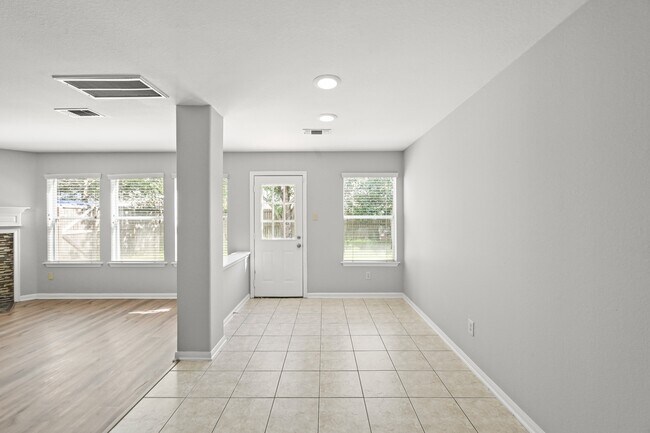 Building Photo - 14614 Hazy Ridge Ln