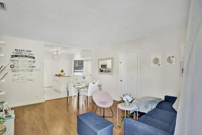 Building Photo - 2552 Wiley St