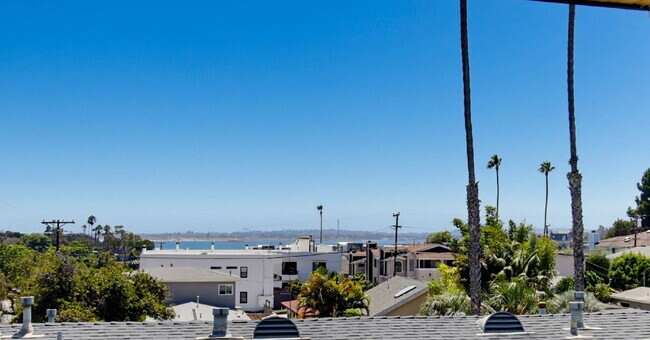 Building Photo - Breathtaking Bay Views & Large Private Deck - Walking Distance To Mission Bay