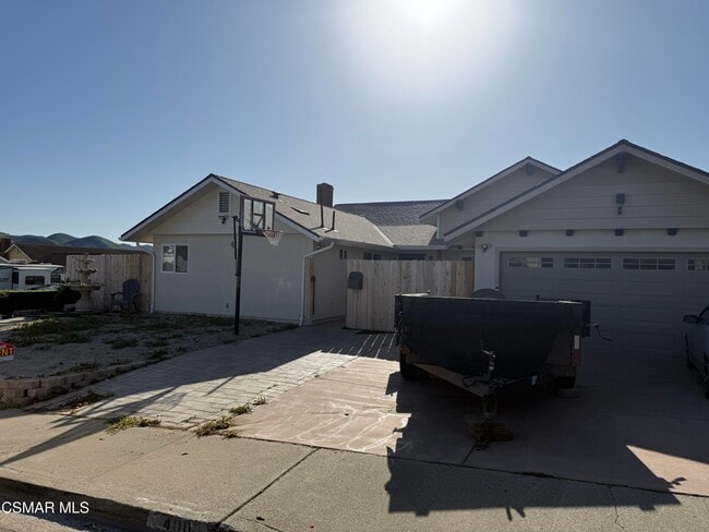 Building Photo - 400 N Steckel Dr