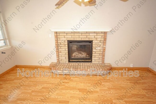 Building Photo - 13740 Paseo Alegre Ave