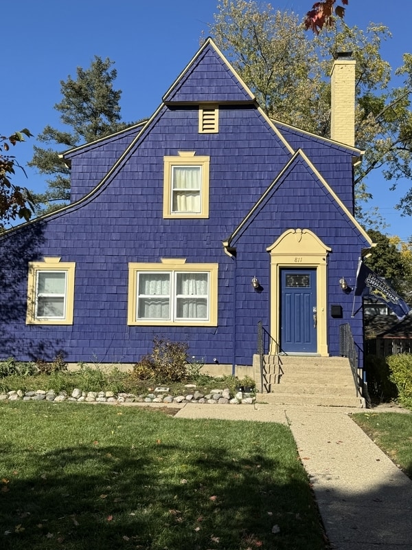 Building Photo - 811 Rose Ave