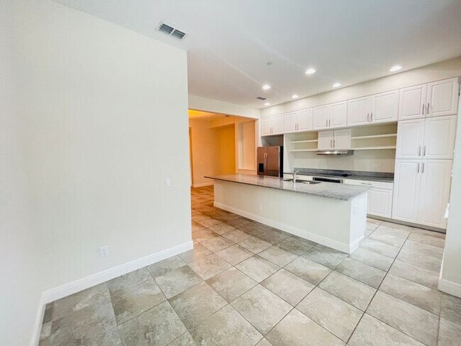 Building Photo - Copley Square-561 Scotia Place Orlando FL ...