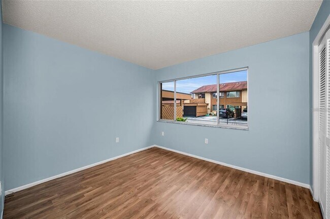 Building Photo - 4014 Davit Dr