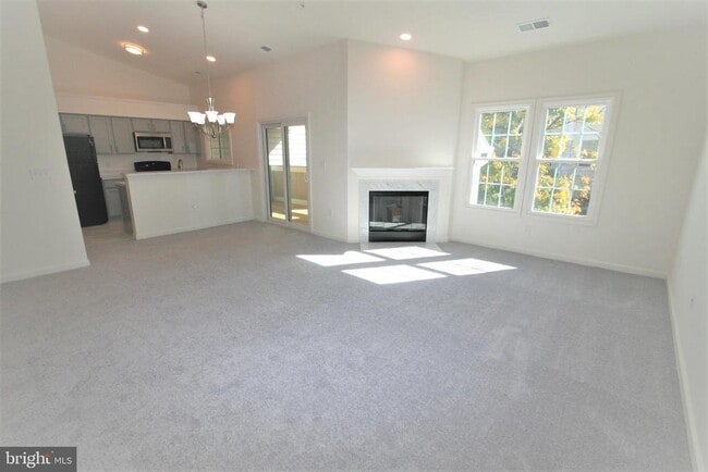 Building Photo - 14225 Jib St