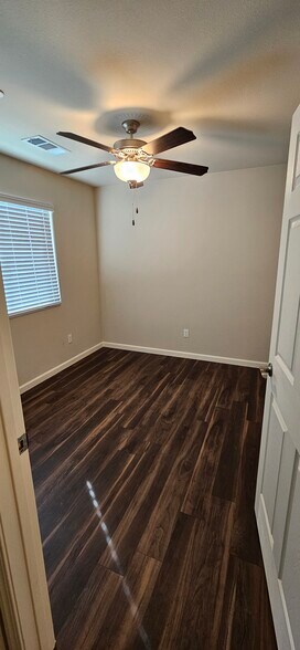 Building Photo - 2159 Bella Oaks Dr