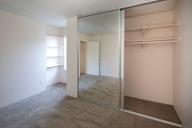 Building Photo - *2 WEEKS FREE!* El Cajon 2 BR w/ Parking, ...