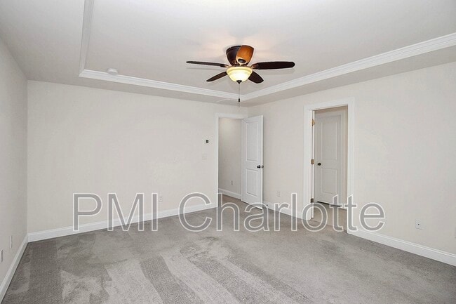 Building Photo - 10436 Glenmere Crk Cir