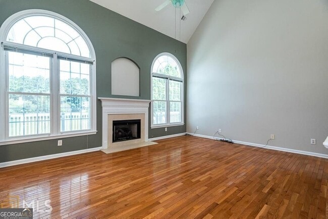 Building Photo - 225 Heritage Lake Dr