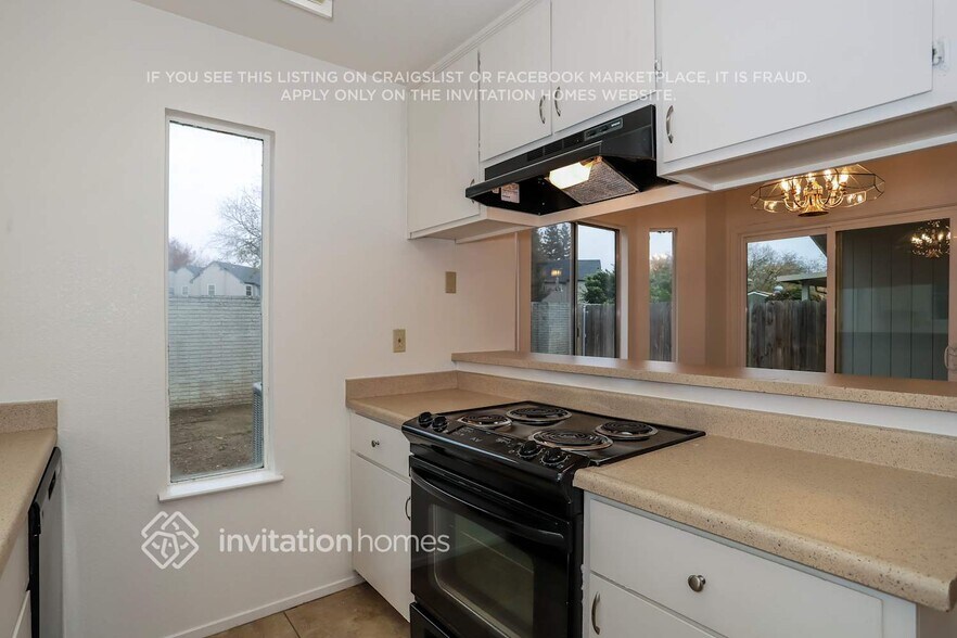 Building Photo - 243 Madera Ct