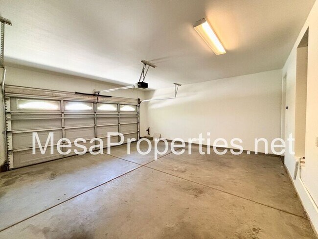 Building Photo - 15818 Iron Canyon Ln