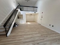 Building Photo - 72304 Delaire Landing Rd