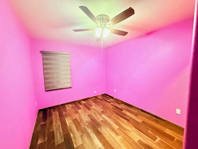 Building Photo - 4416 Flores Ave