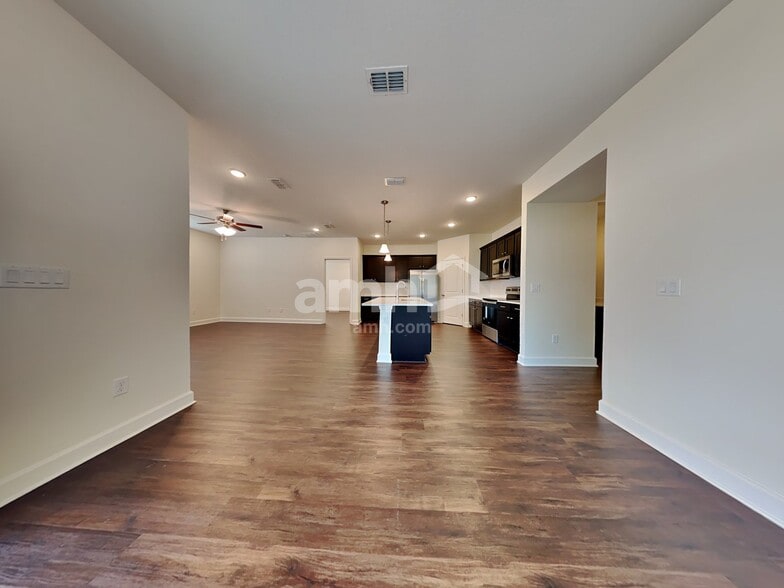 Building Photo - 2927 Rolling Acres Rd