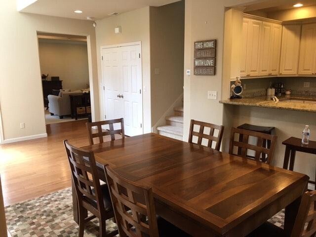 Building Photo - Beautiful 4 Bed/2.5 Bath Home in Lynnwood – Great Location & Spacious Layout