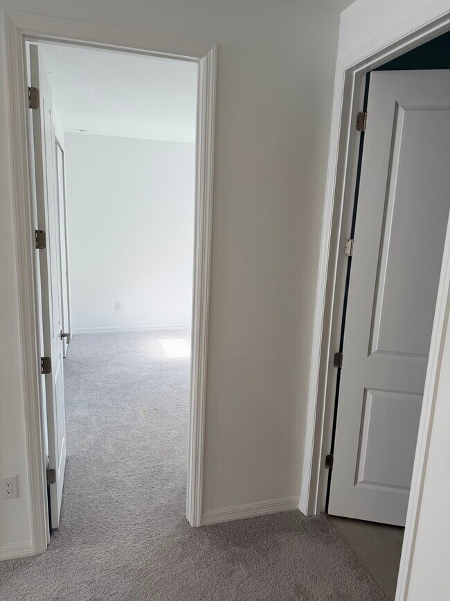 Building Photo - 15077 Shady Palms Ln