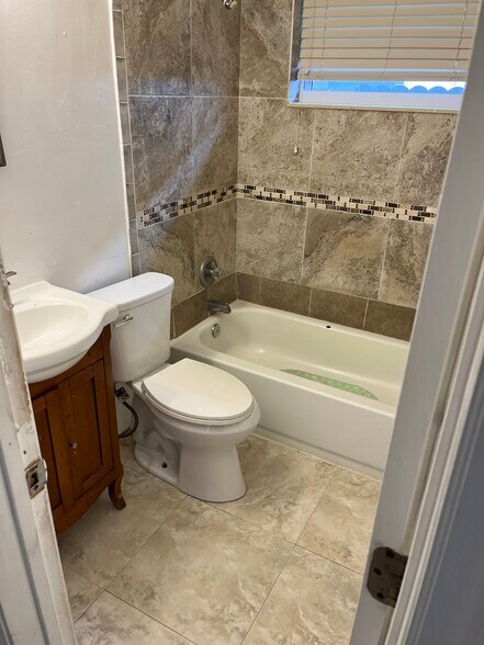 Primary Photo - 739 NW 53rd St
