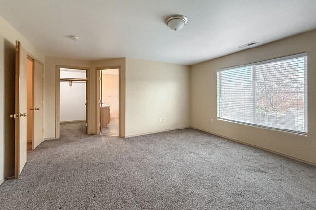 Building Photo - South Richland 4-Bedroom Home With Large Backyard