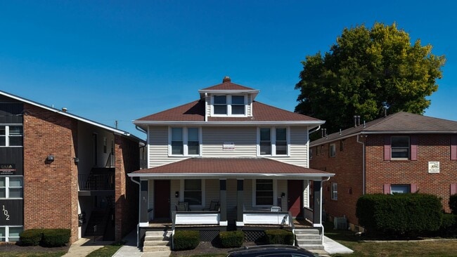 Building Photo - 98 W 8th Ave