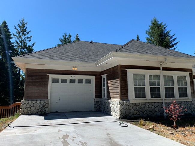 Primary Photo - Three Bed Custom Home Arcata