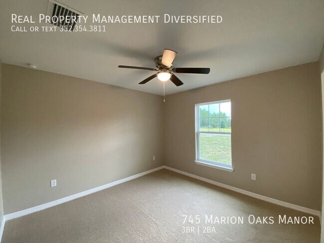 Building Photo - 745 Marion Oaks Manor