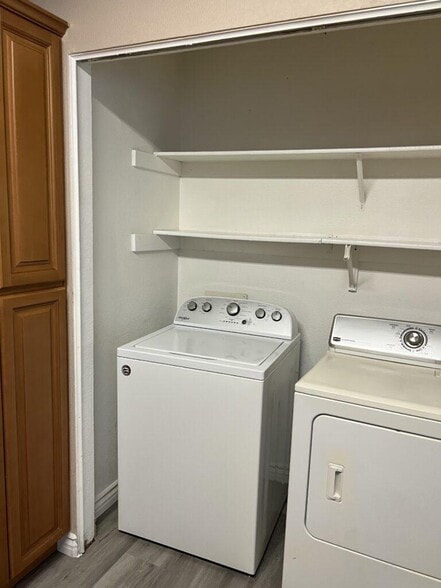 Building Photo - 3150 Soft Breezes Dr