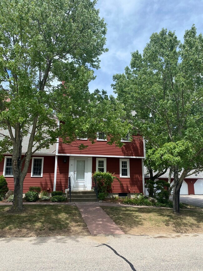 Primary Photo - 7 Oak Dr