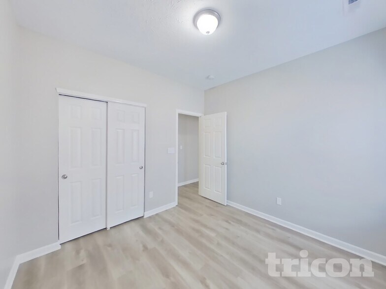 Building Photo - 4714 Angelica Dr