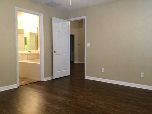 Building Photo - 1072 Bluegrass Dr