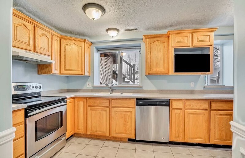 Building Photo - 9441 Wasatch View Cir