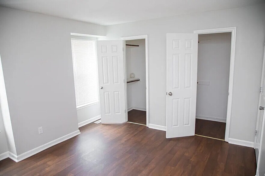 Building Photo - Room in Townhome on Bona Ct