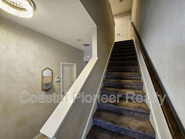 Building Photo - 7115 Grand Elm Dr
