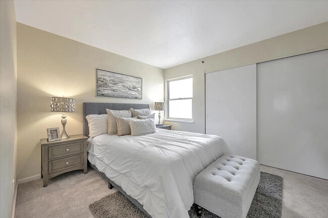 Building Photo - 2435 Rowntree Way