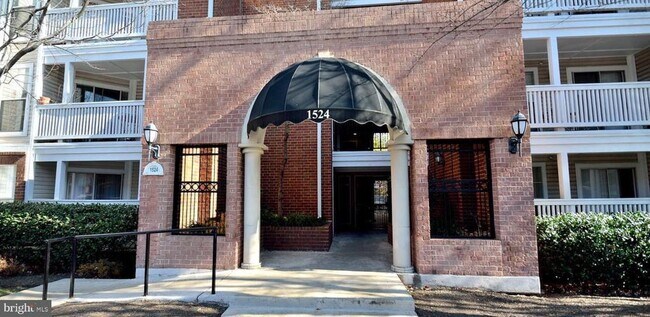 Building Photo - 1524 Lincoln Way
